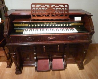 14 - Harmonium