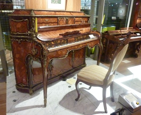 20 - Très beau piano