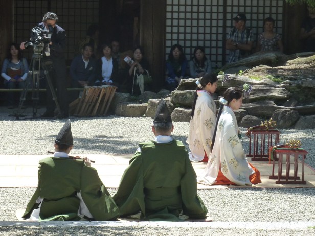 28 - Scène en entier