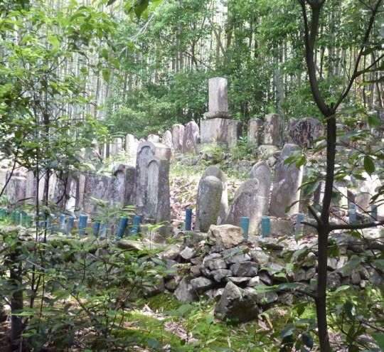 3 - Cimetierre du sanctuaire