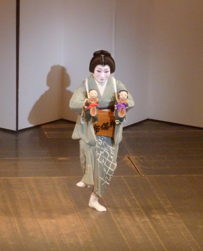 3 - Les expressions figées des visages sont magnifiques