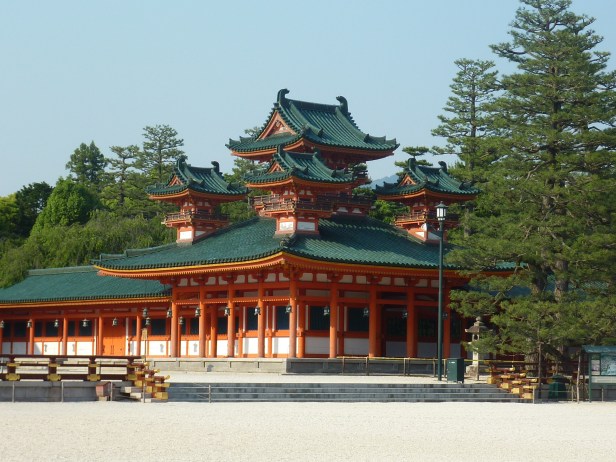 3 - Magnifique bâtiment du sanctuaire