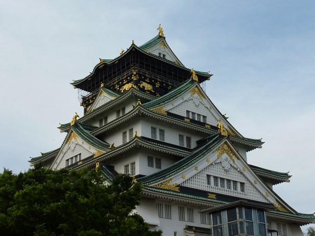 37 - Vue sur le haut du château