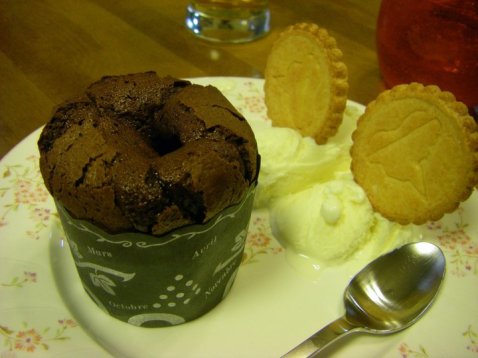 6 - Fondant au chocolat - glace vanille et galettes bretonnes