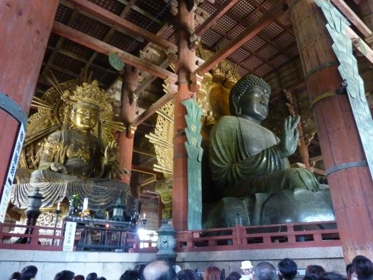 7 - Bouddha géant et bouddha en or à ses côtés