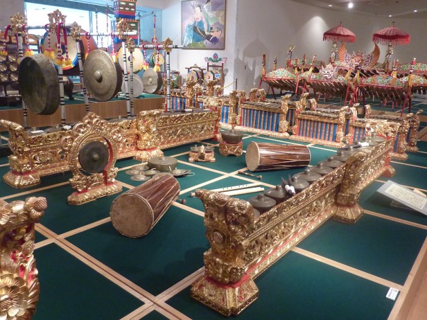 8 - Instruments de Gamelan - Bali