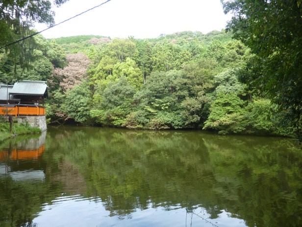 8 - Un lac situé à la moitié de l'ascension