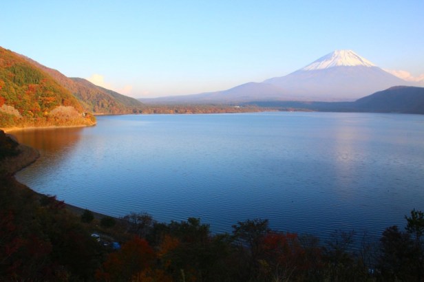 Rebekah-Storman-fuji-lake-1024x682